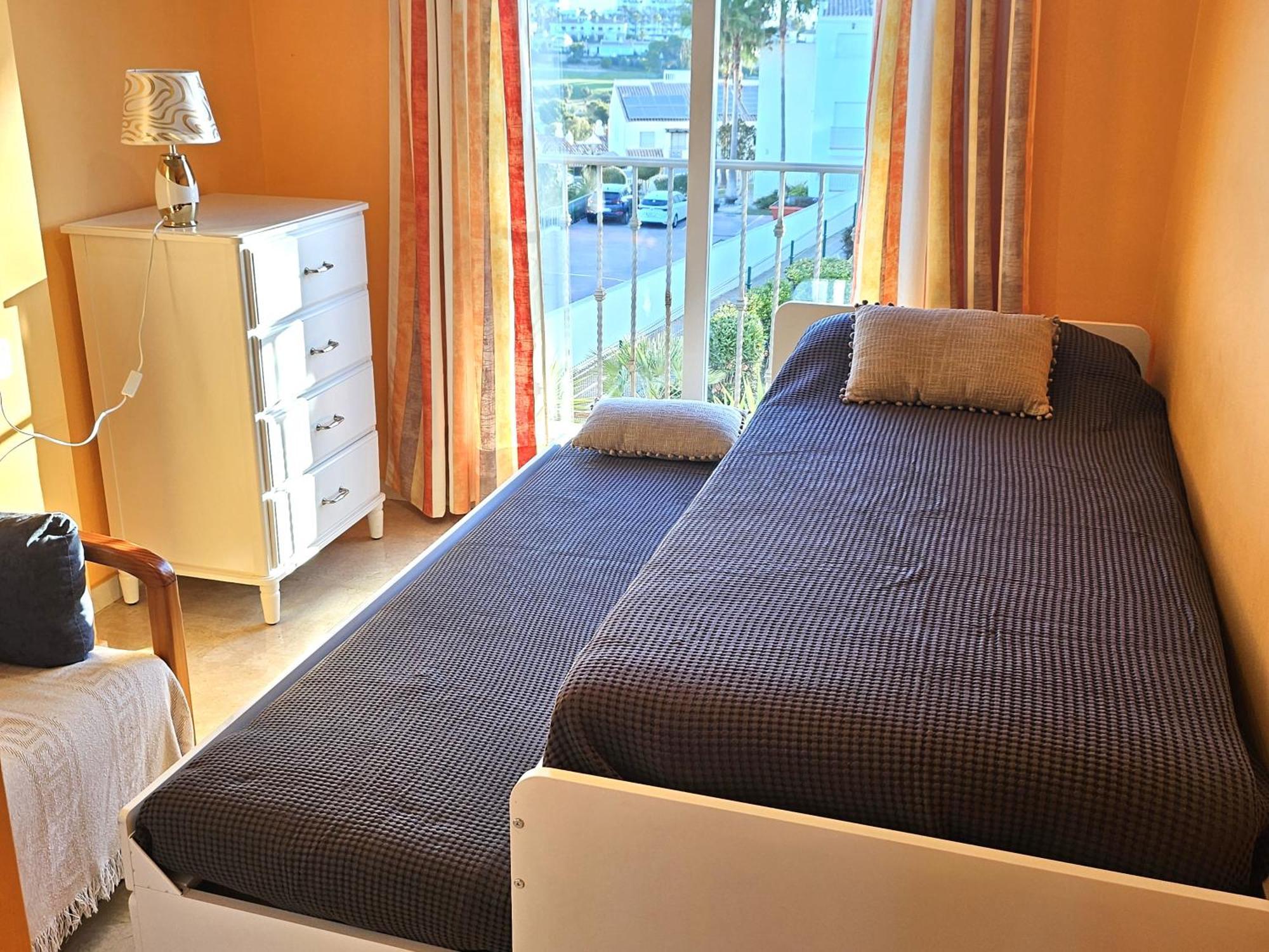 3 Bedrooms With Pool & Parking, Close To Sea And Gibraltar Manilva Exteriér fotografie